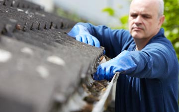 cleaning and inspecting Great Bridge roofs